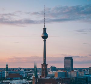 Blick auf die Metropole Berlin mit dem Fernsehturm