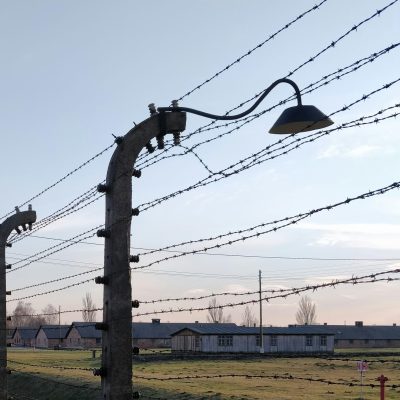 Blick auf eine NS-Gedenkstätte