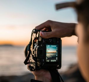 eine fotografierende Person