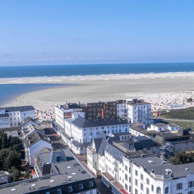 Blick auf Borkum und den Strand
