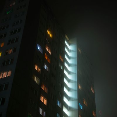 ein Hochhaus in Neukölln